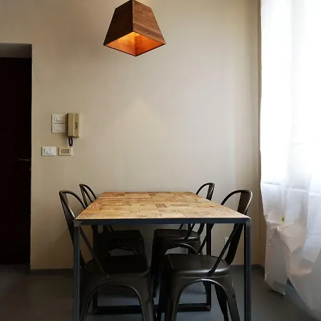 Maison Cavour Apartment *